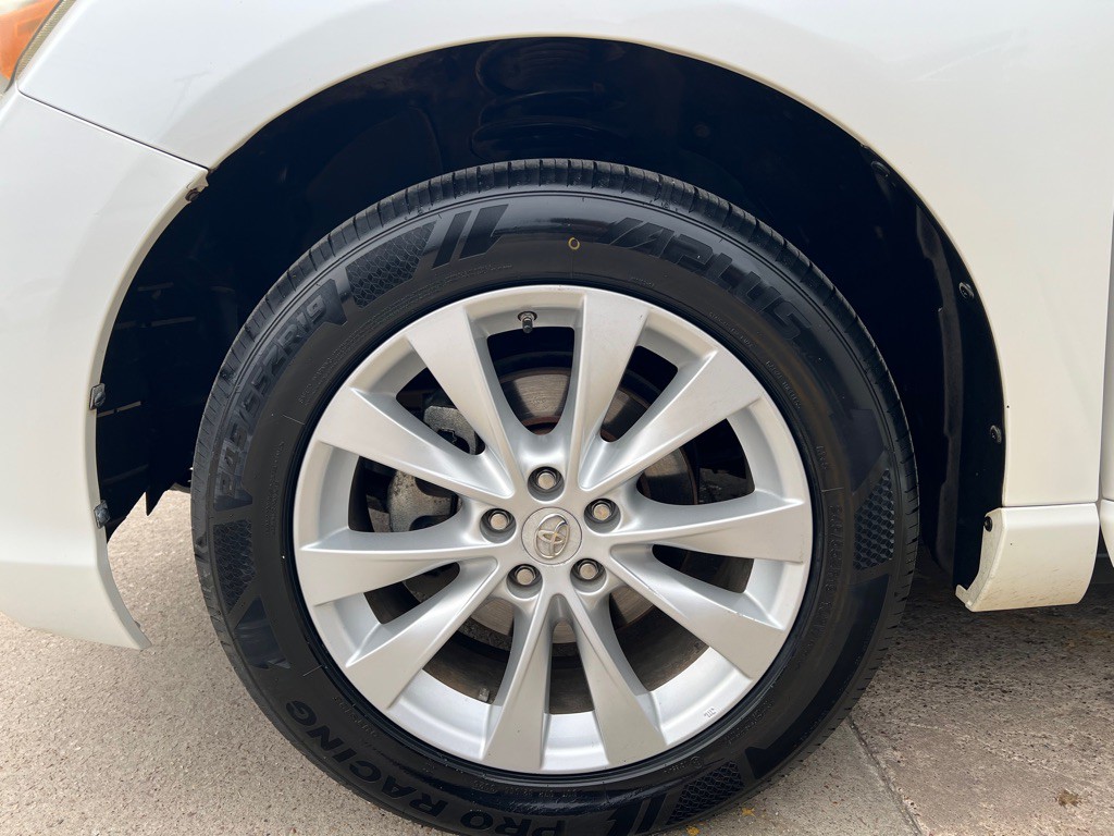 2013 Toyota Venza Image 20