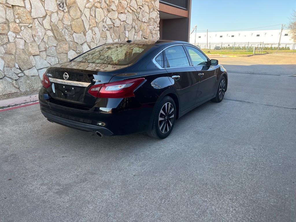 2018 Nissan Altima Image 5