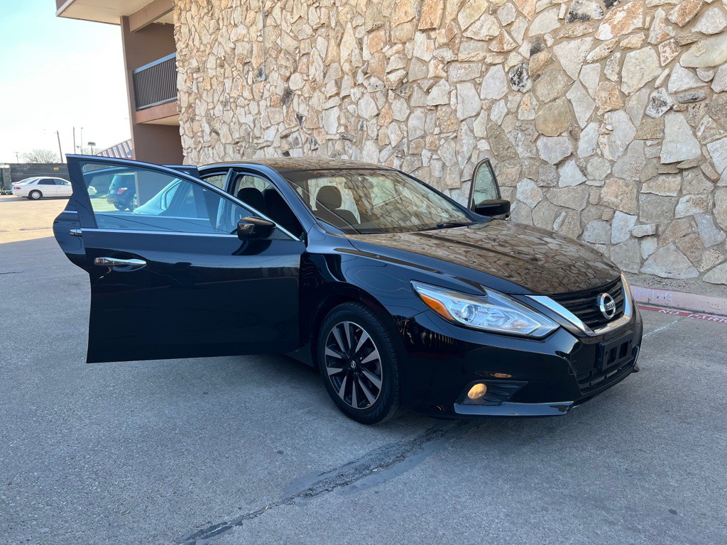2018 Nissan Altima Image 6