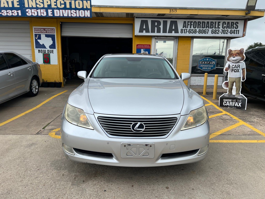 2009 Lexus LS Image 2