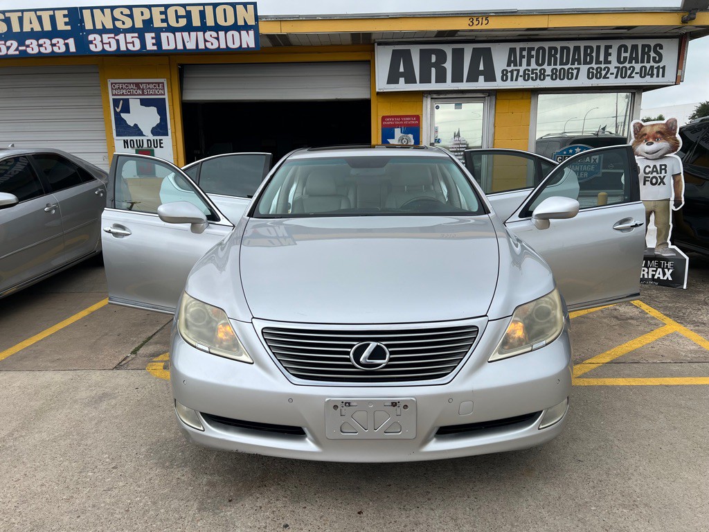 2009 Lexus LS Image 8