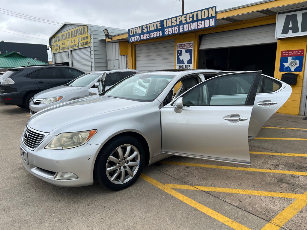 2009 Lexus LS Image 9