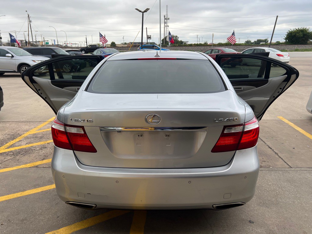 2009 Lexus LS Image 11