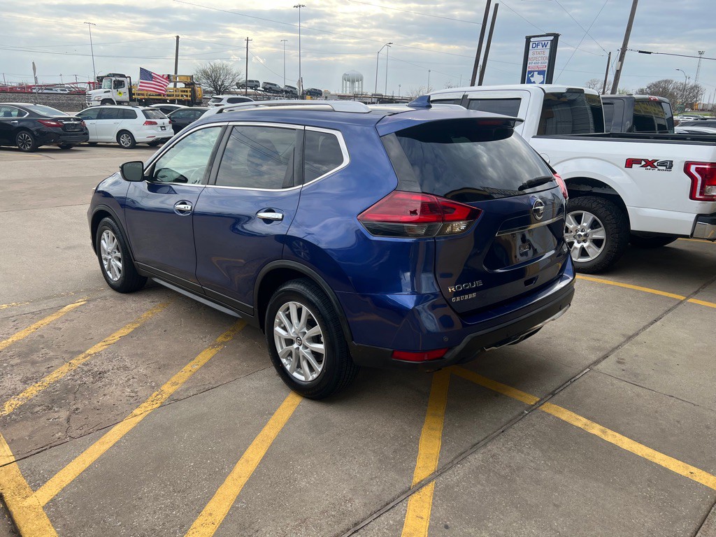 2019 Nissan Rogue Image 4