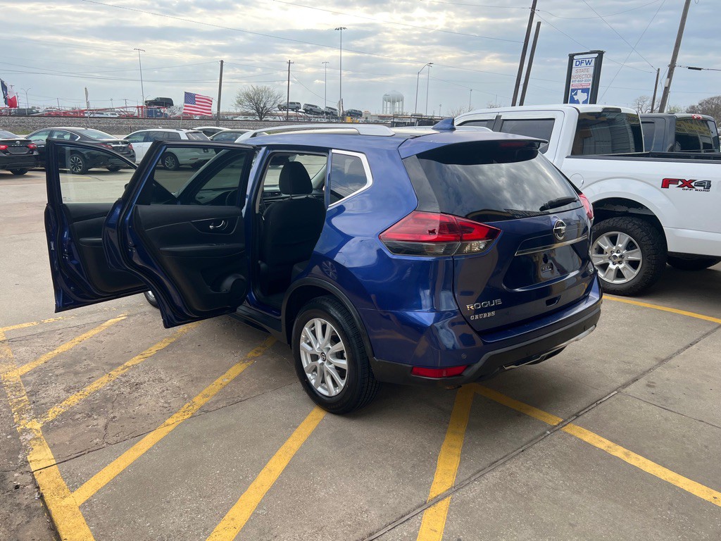 2019 Nissan Rogue Image 9
