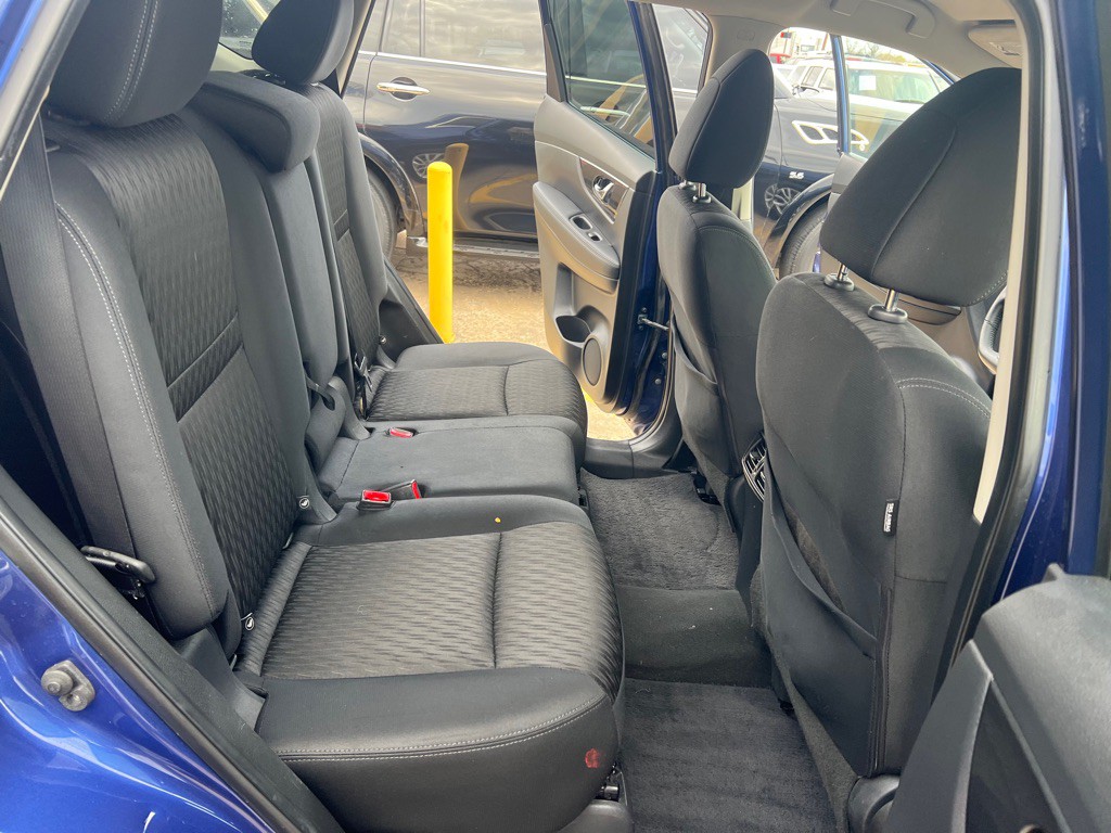 2019 Nissan Rogue Image 15