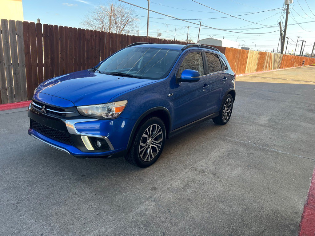 2018 Mitsubishi Outlander Image 3