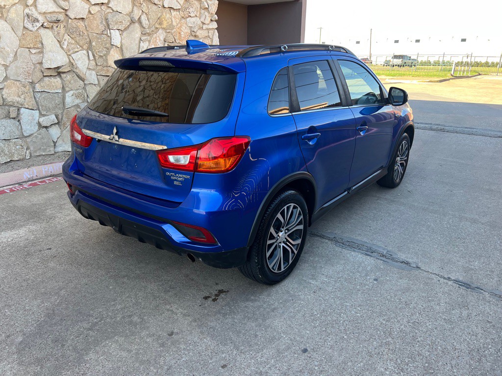 2018 Mitsubishi Outlander Image 5