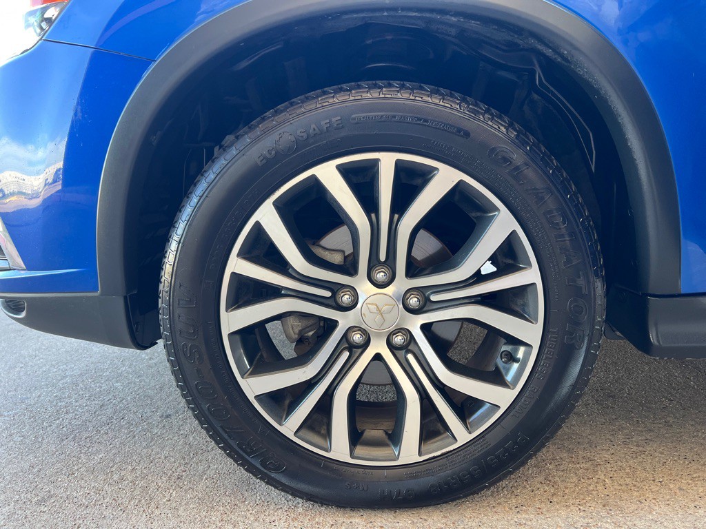 2018 Mitsubishi Outlander Image 20