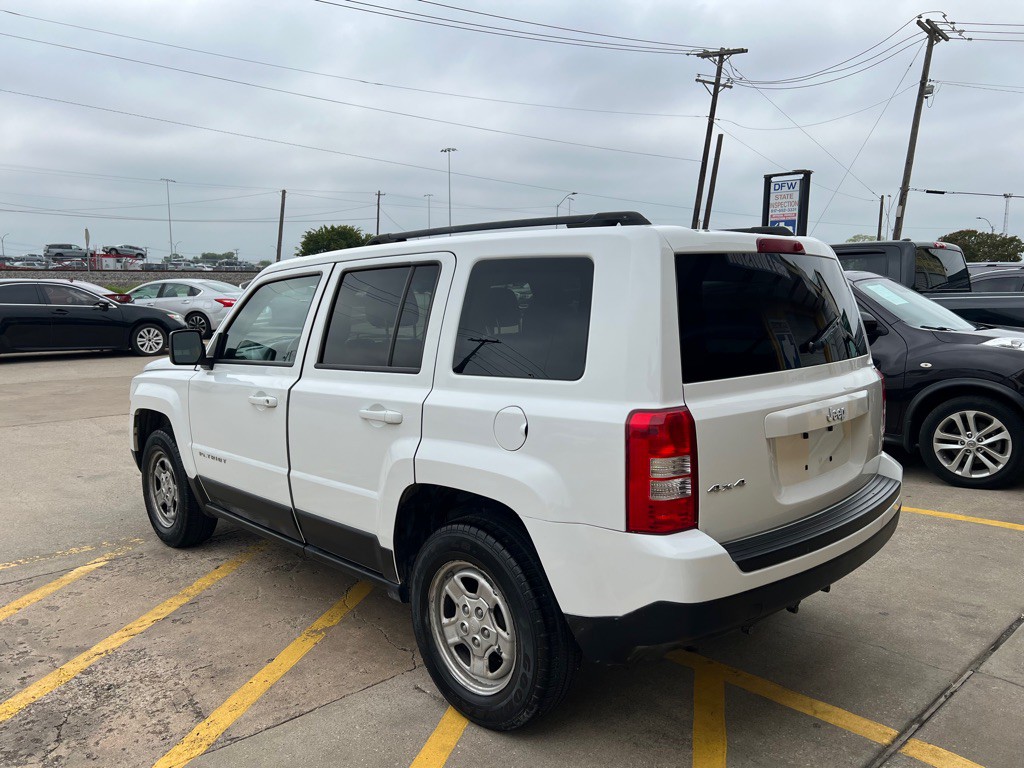2013 Jeep Patriot Image 4