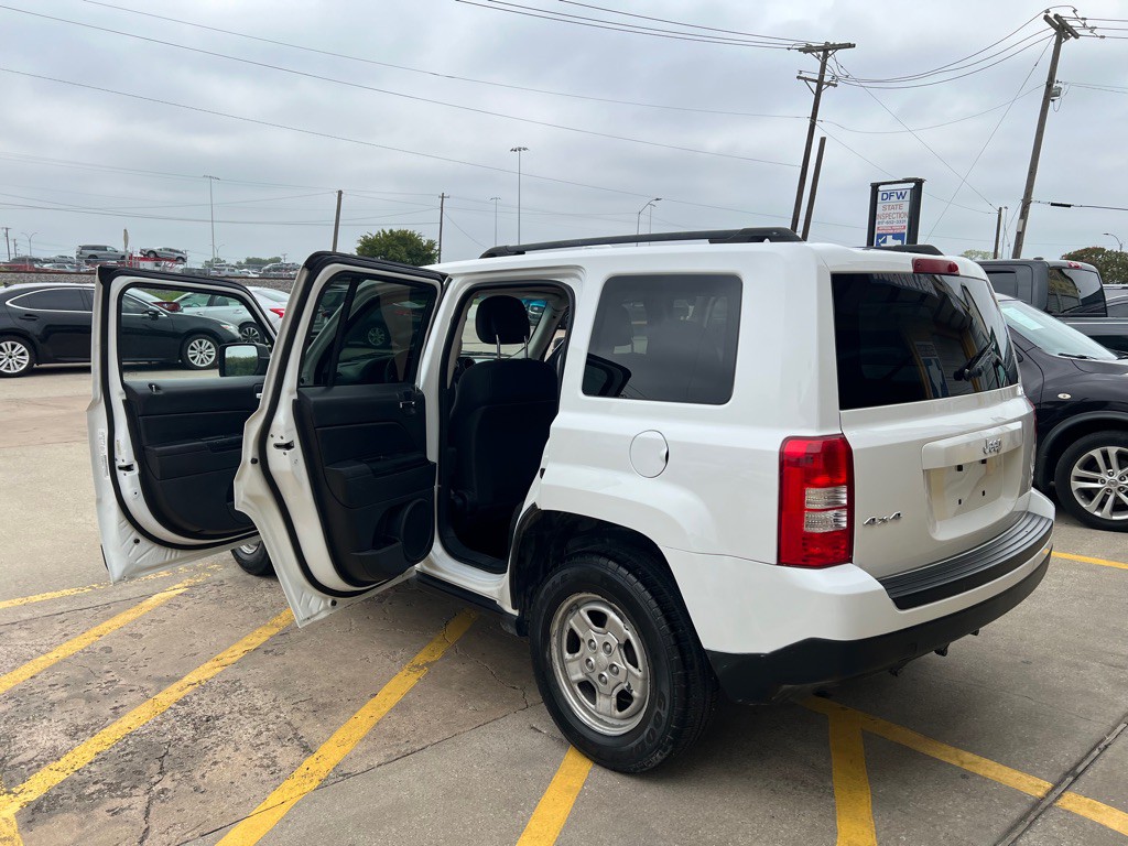 2013 Jeep Patriot Image 10