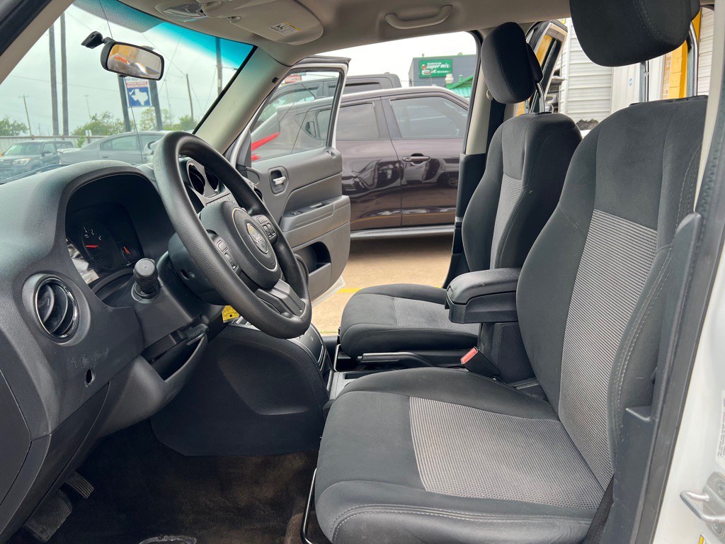 2013 Jeep Patriot Image 17