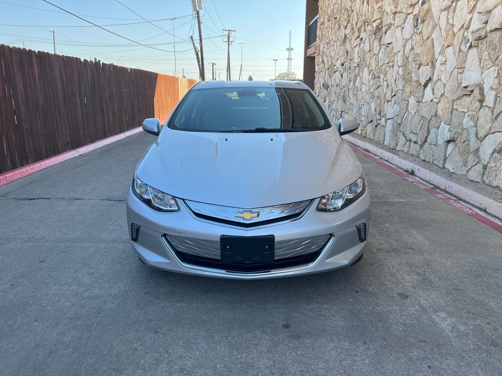 2017 Chevrolet Volt Image 2