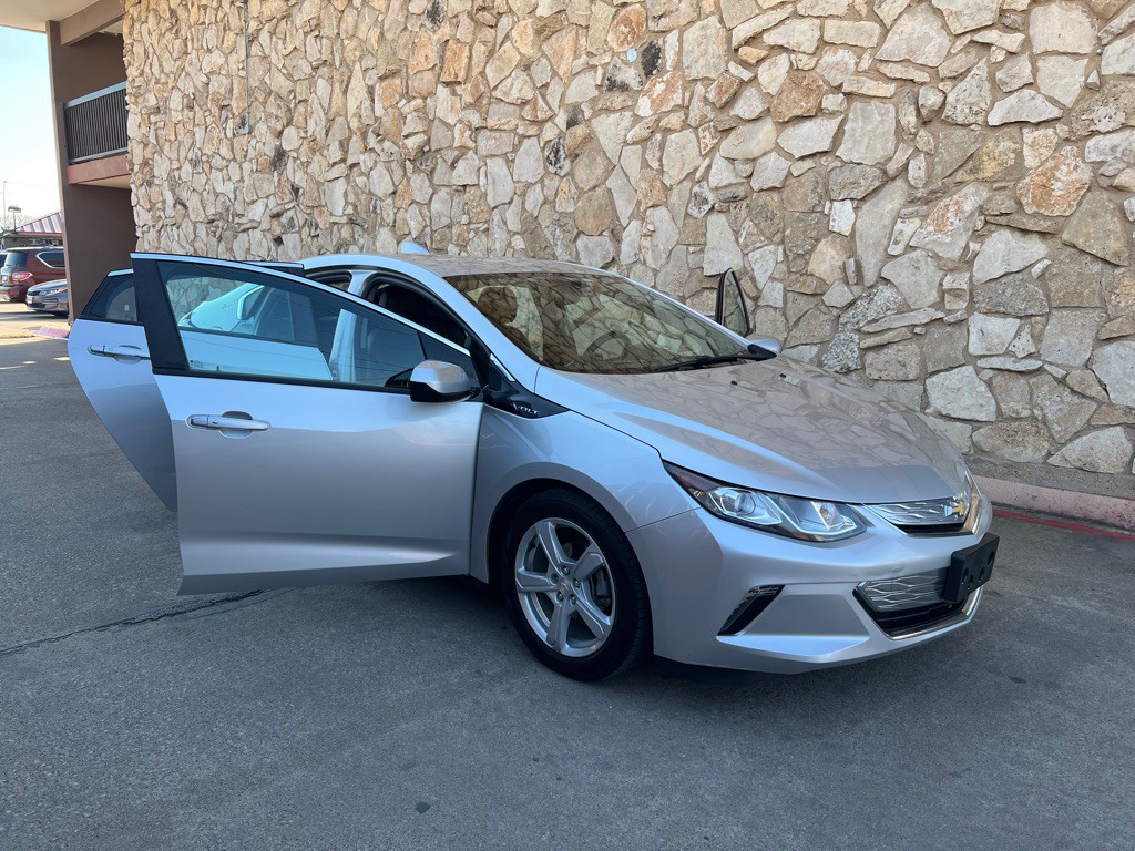 2017 Chevrolet Volt Image 6