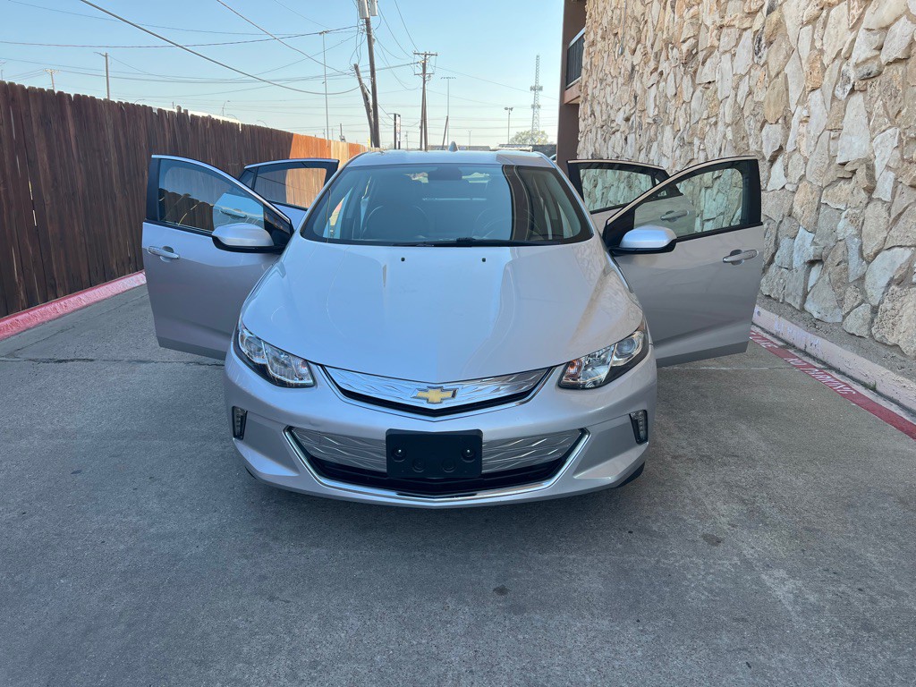 2017 Chevrolet Volt Image 7