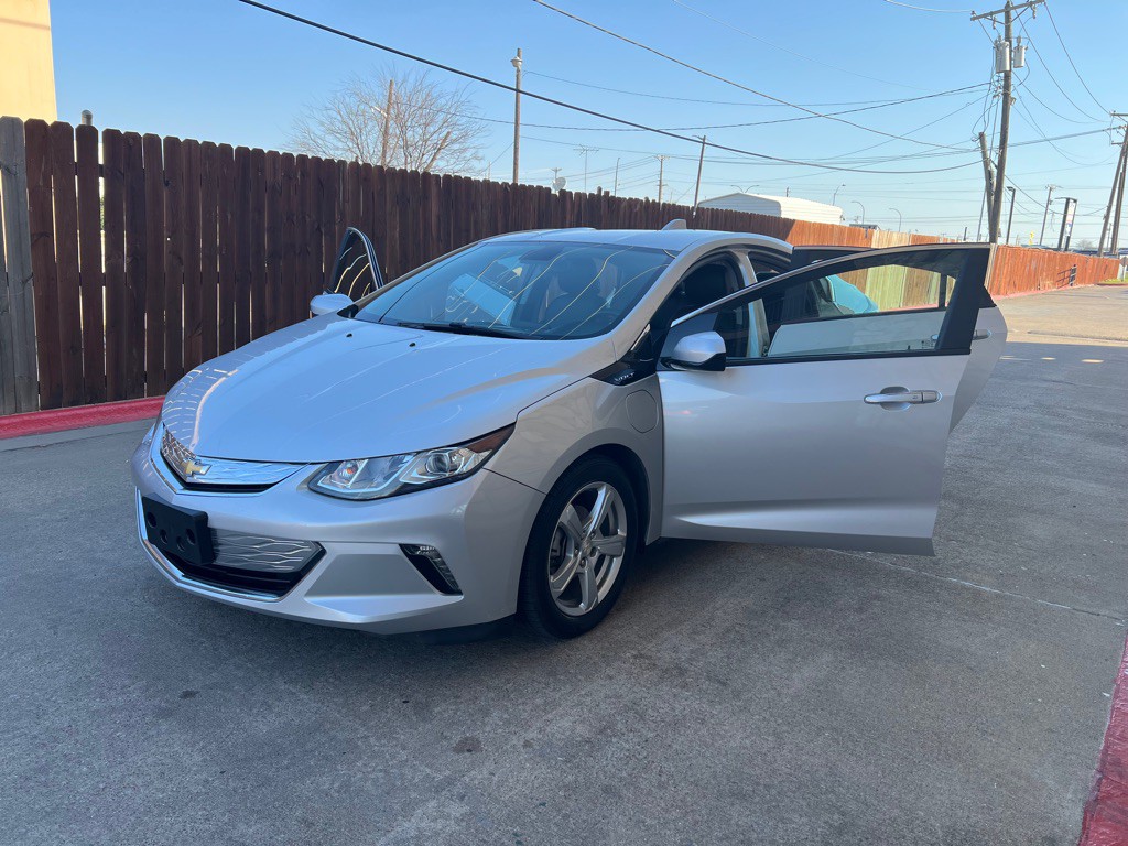 2017 Chevrolet Volt Image 8