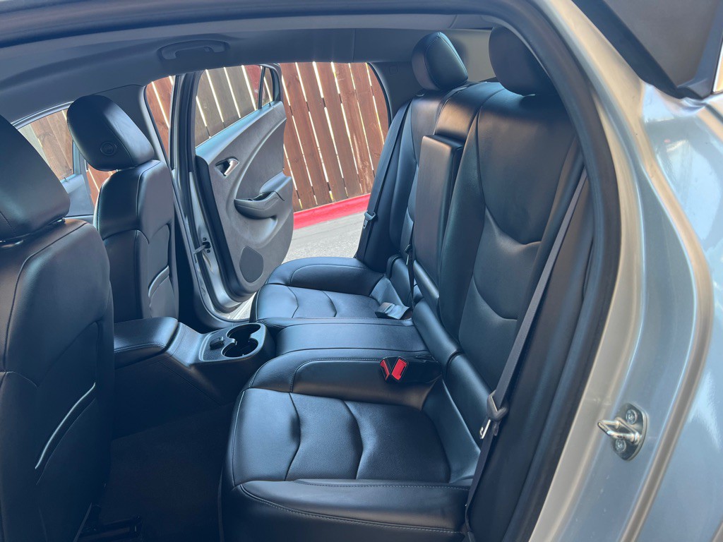 2017 Chevrolet Volt Image 13