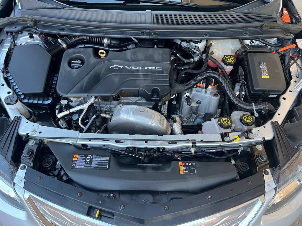 2017 Chevrolet Volt Image 21