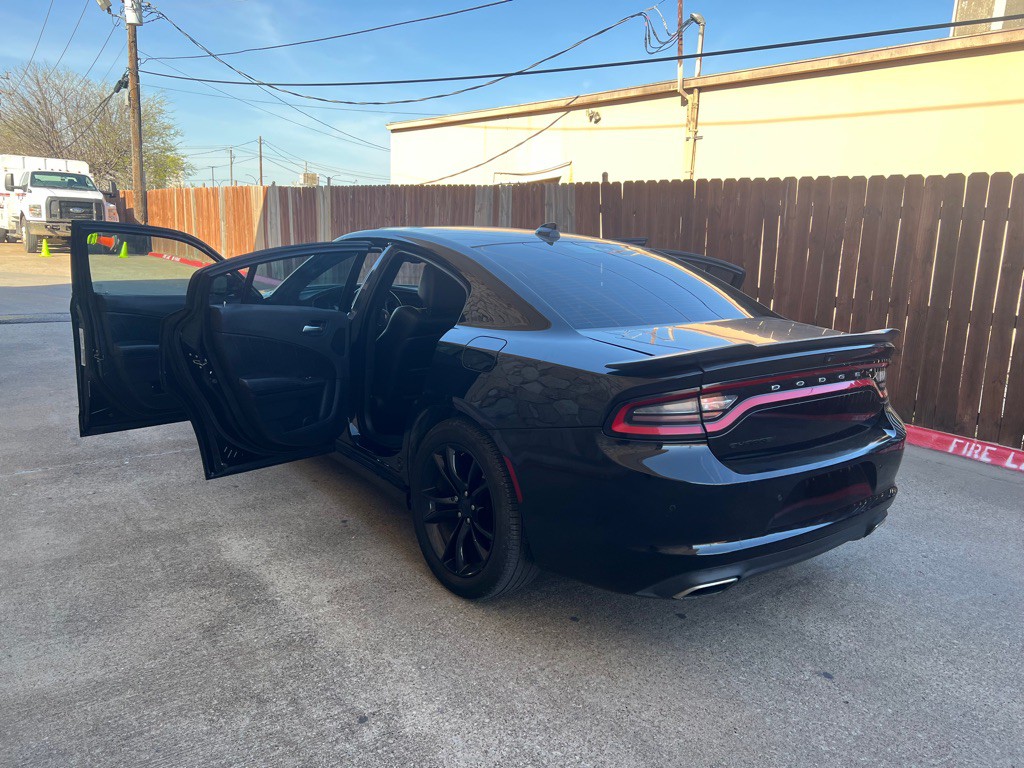 2016 Dodge Charger Image 9