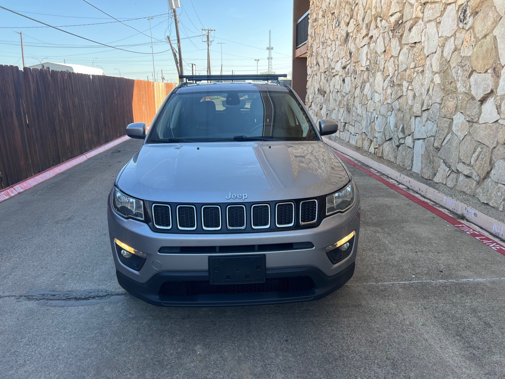 2019 Jeep Compass Image 2