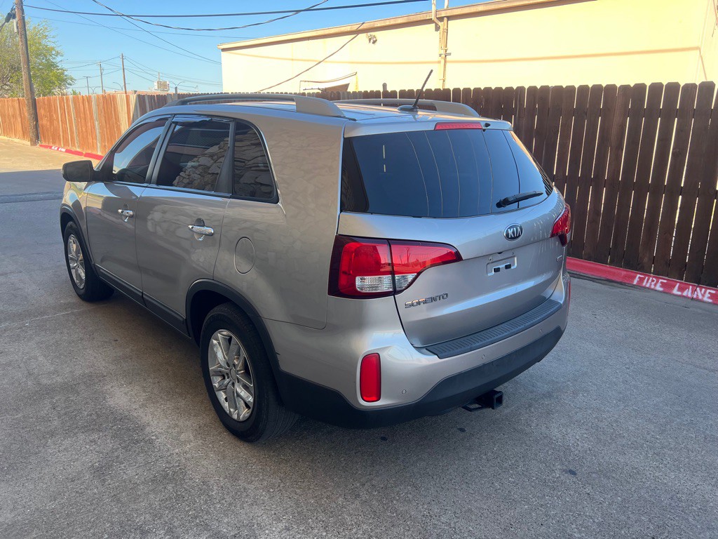 2015 Kia Sorento Image 4