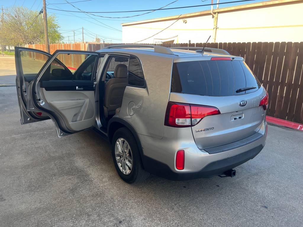 2015 Kia Sorento Image 9