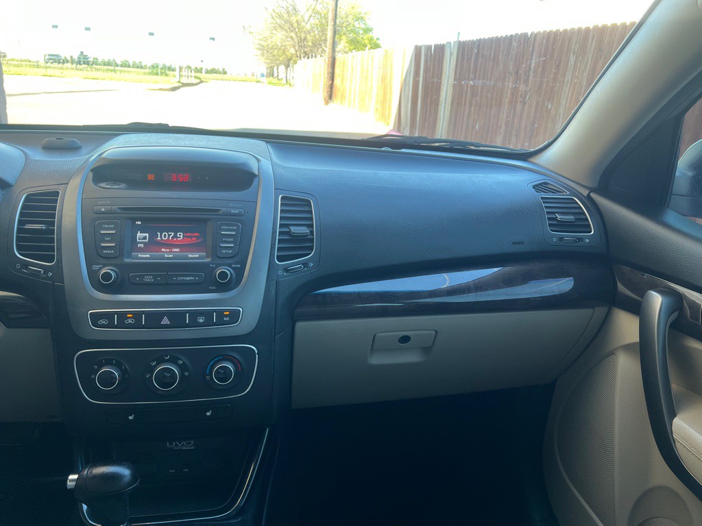 2015 Kia Sorento Image 17