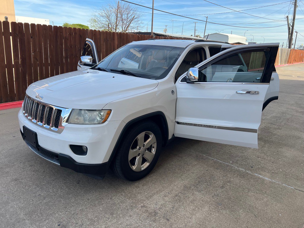 2013 Jeep Grand Cherokee Image 8