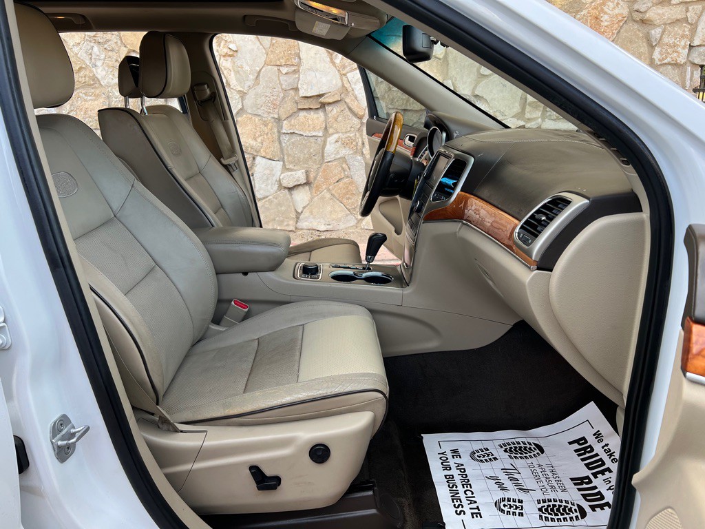 2013 Jeep Grand Cherokee Image 12