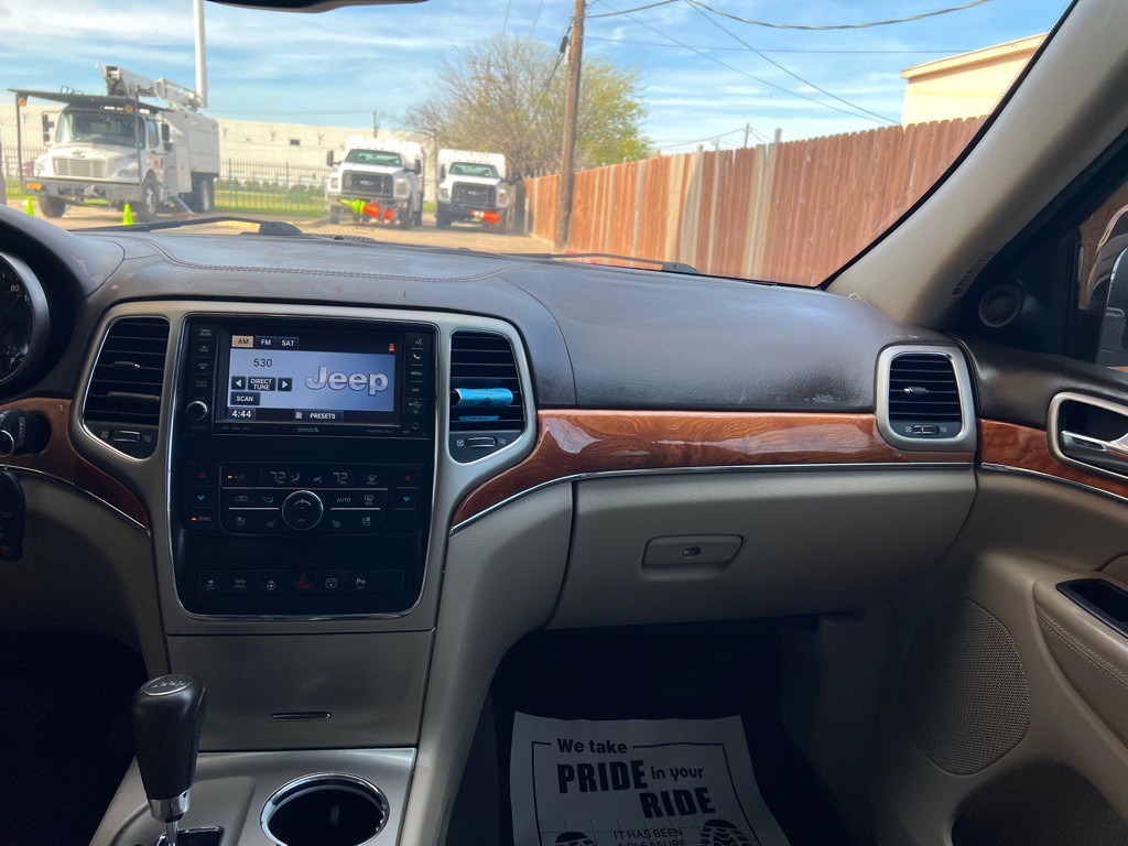 2013 Jeep Grand Cherokee Image 16