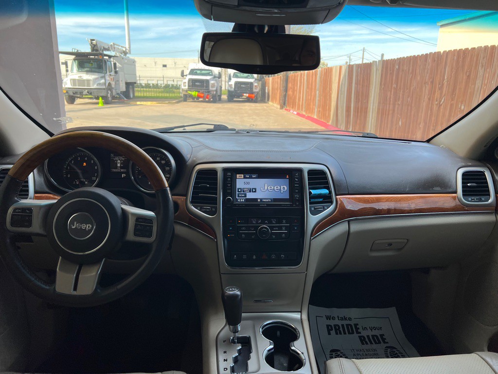 2013 Jeep Grand Cherokee Image 17