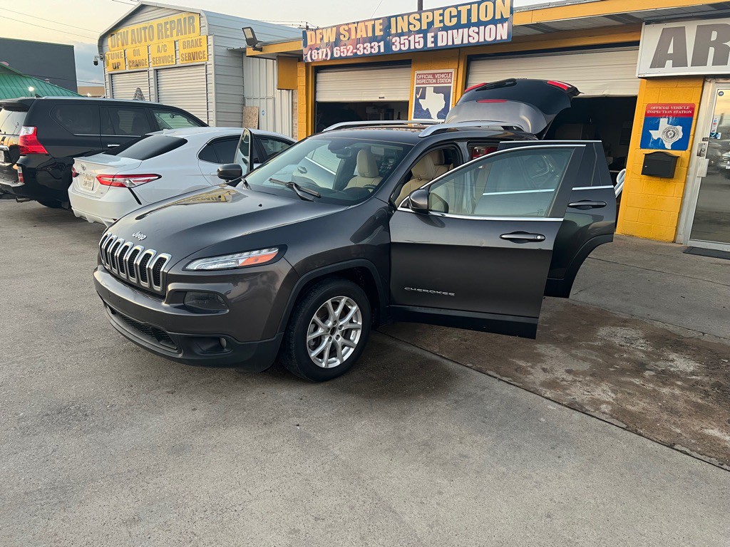 2015 Jeep Cherokee Image 8
