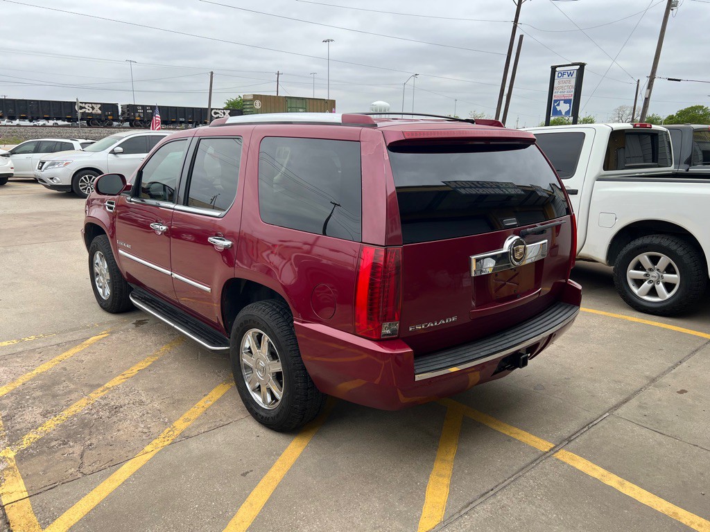 2007 Cadillac Escalade Image 4