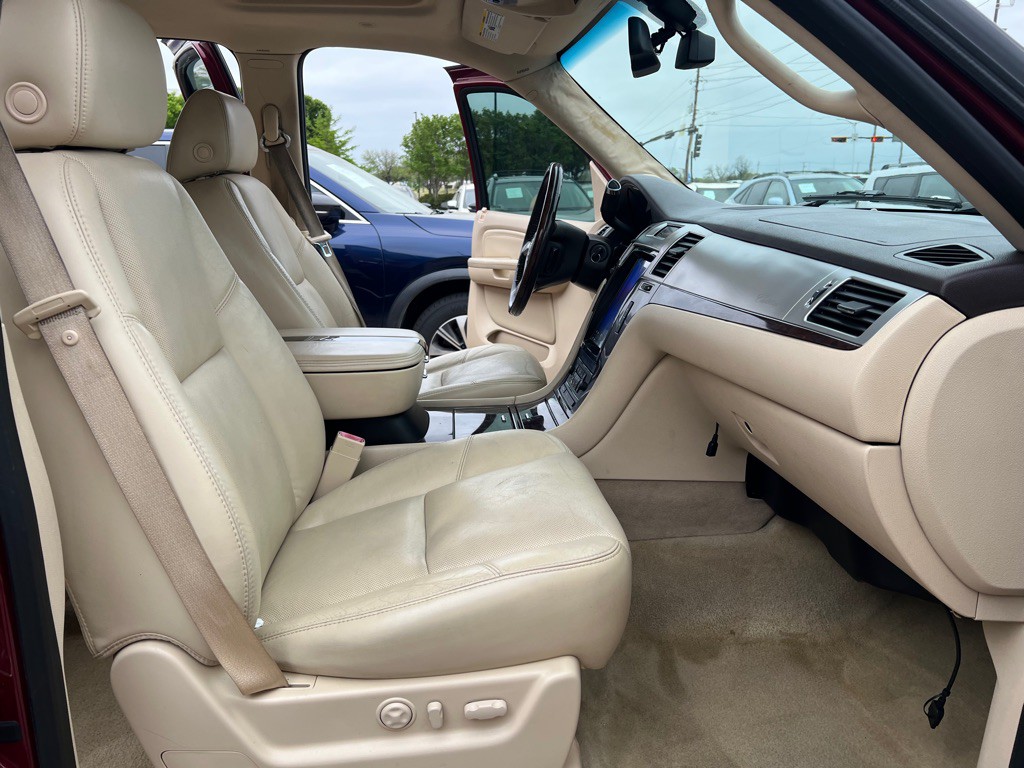2007 Cadillac Escalade Image 13
