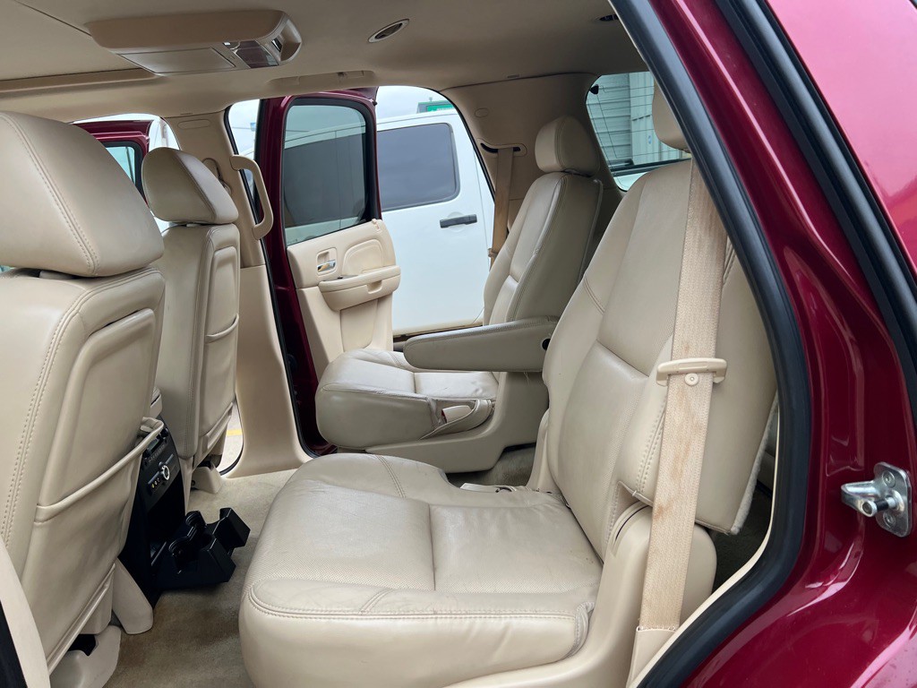 2007 Cadillac Escalade Image 14