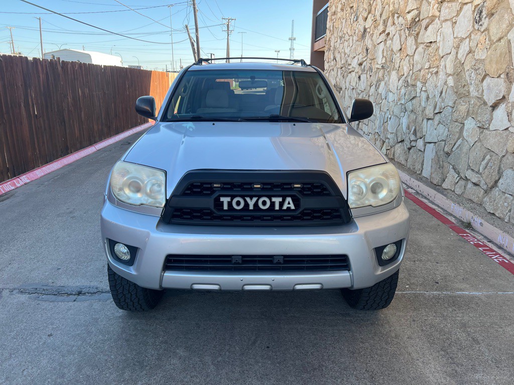 2006 Toyota 4Runner Image 2