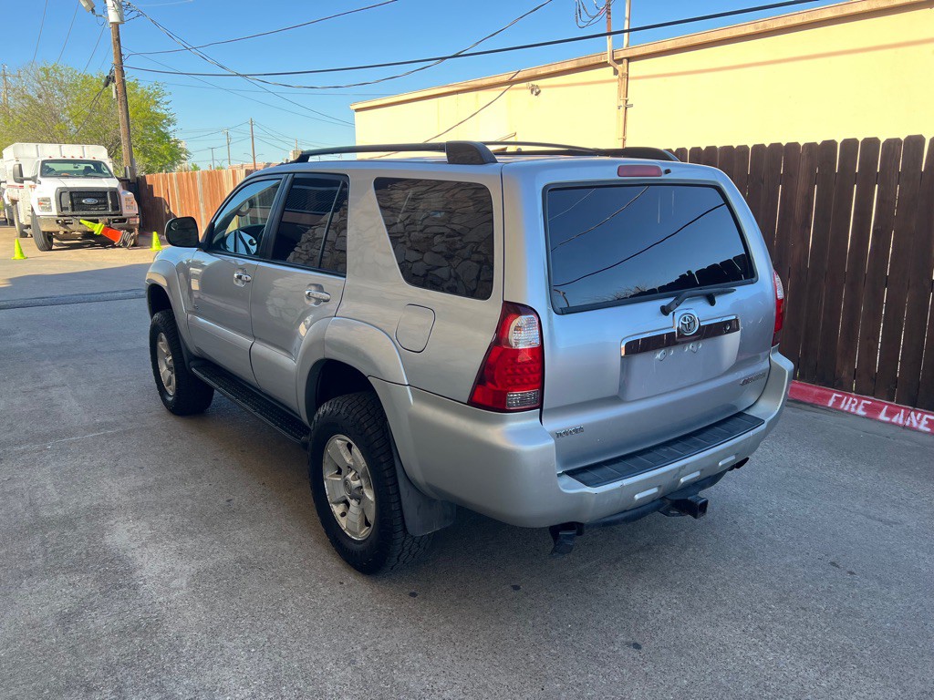 2006 Toyota 4Runner Image 4