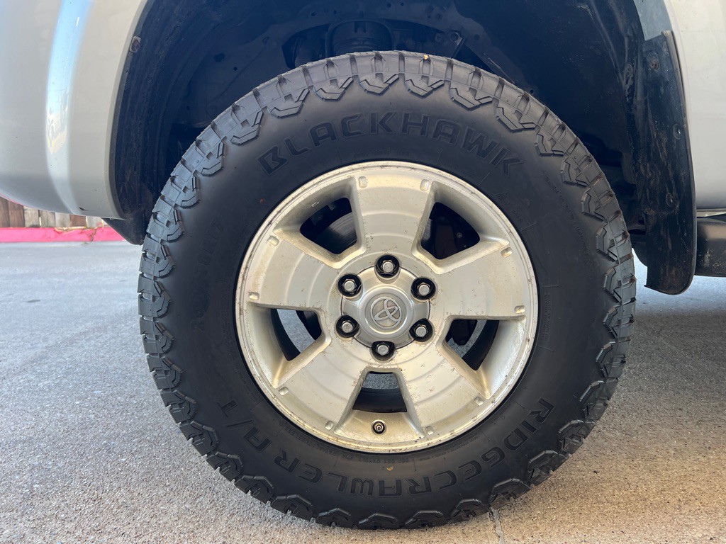 2006 Toyota 4Runner Image 20