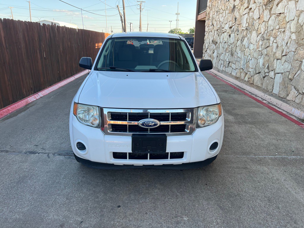 2012 Ford Escape Image 2