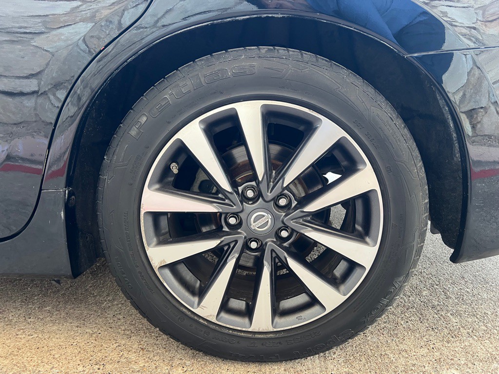 2017 Nissan Altima Image 20