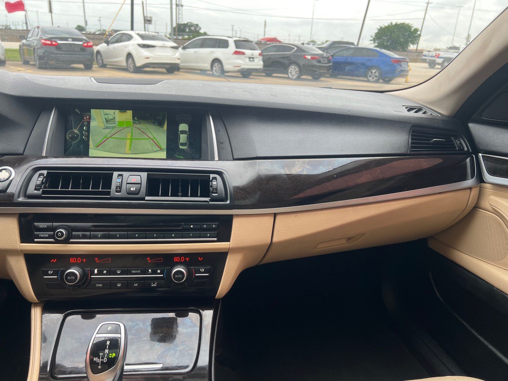 2016 BMW 5 Series Image 16