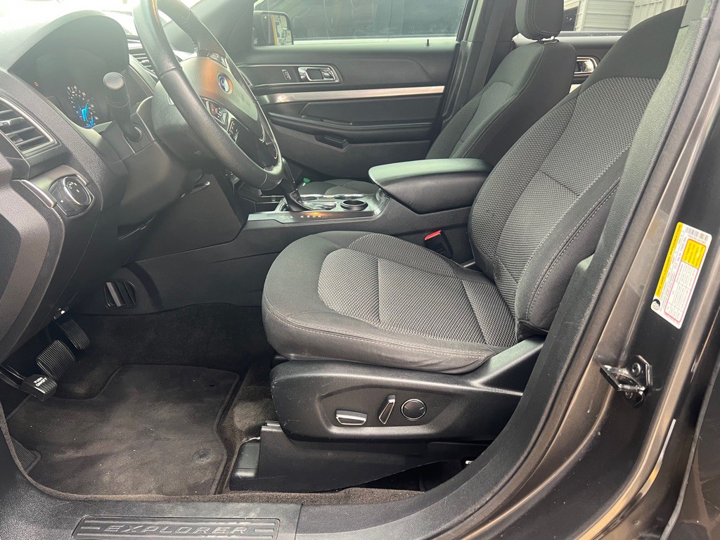 2018 Ford Explorer Image 11