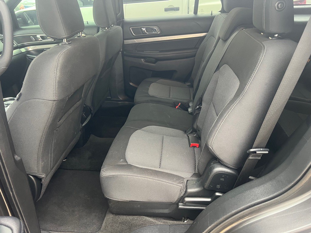 2018 Ford Explorer Image 12