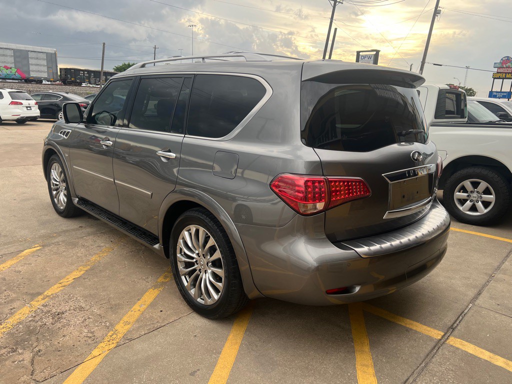 2015 INFINITI QX80 Image 4
