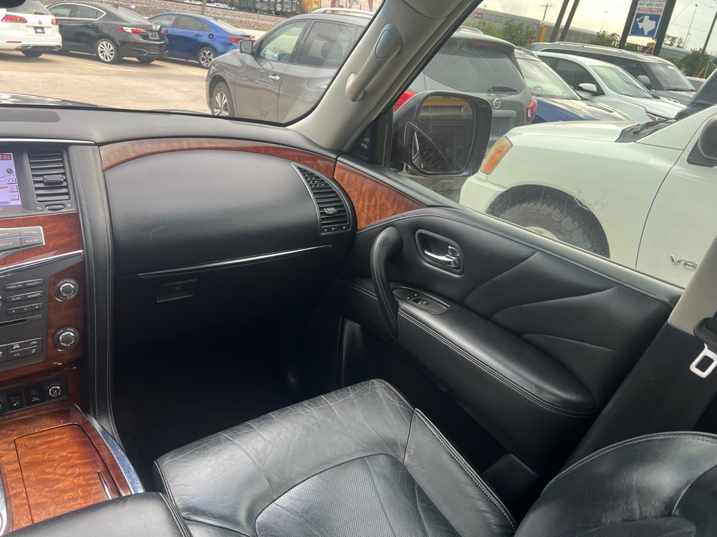 2015 INFINITI QX80 Image 15