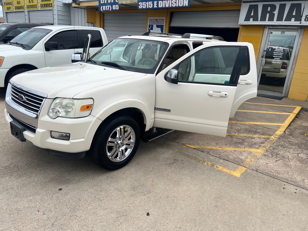 2008 Ford Explorer Image 8