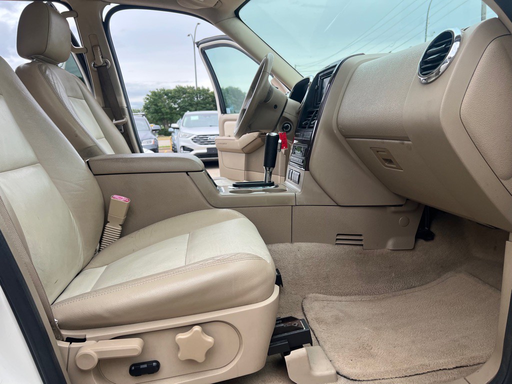 2008 Ford Explorer Image 13