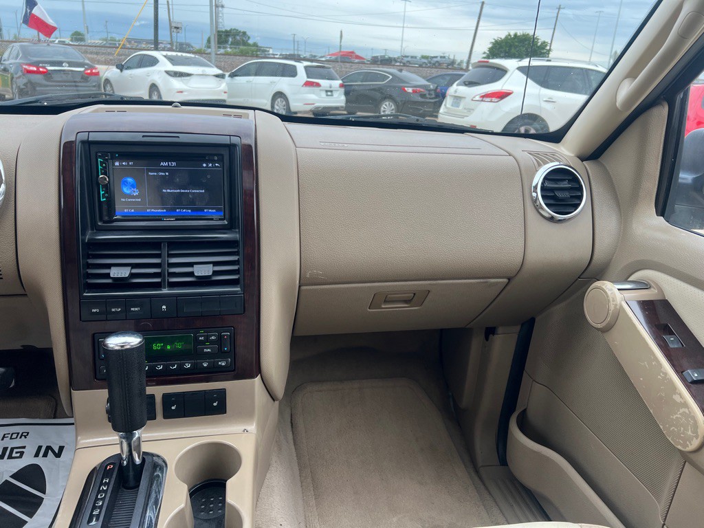 2008 Ford Explorer Image 17
