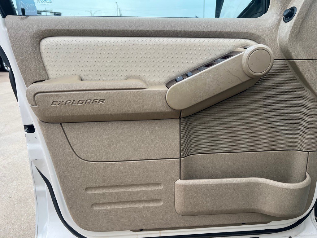 2008 Ford Explorer Image 19