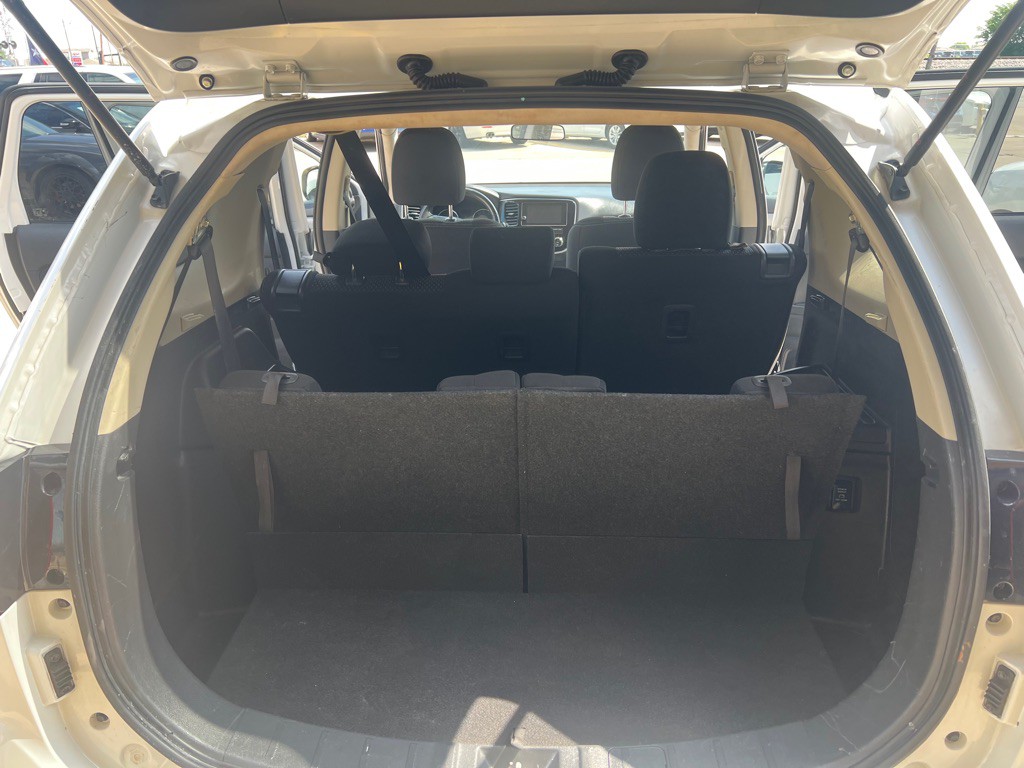 2018 Mitsubishi Outlander Image 11